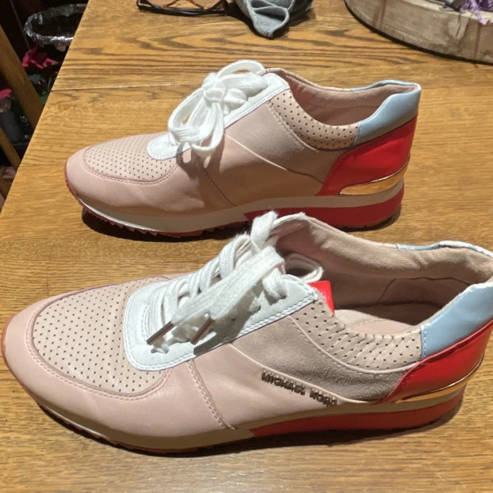Michael Kors Pink White Red Blue Cushioned Lace-Up Low Top Women's Sneakers